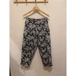Vintage wildlife cotton black white floral cropped pants size 8